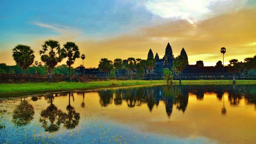 Siem Reap: Angkor Wat, Bayon & Ta Prohm Guided Tour - Ta Prohm: Jungle-Claustrophobic Charm Without Losing Your Feet