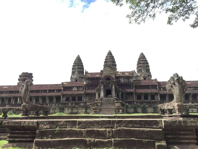 Siem Reap: Angkor Wat Half-Day Trip with Local Guide - Lotus Pond Photo Stop, Timing, and Getting the Angle Right
