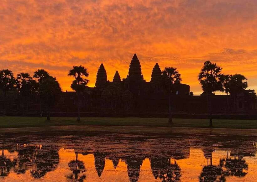 Siem Reap: Angkor Wat Private Tour by Tuk-Tuk - Ta Prohm: The Guided Highlight for Many People