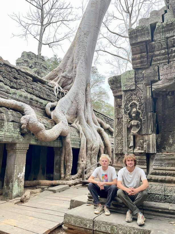 Siem Reap: Angkor Wat Private Tuk-Tuk Tour - Why a private tuk-tuk beats the big-tour vibe at Angkor