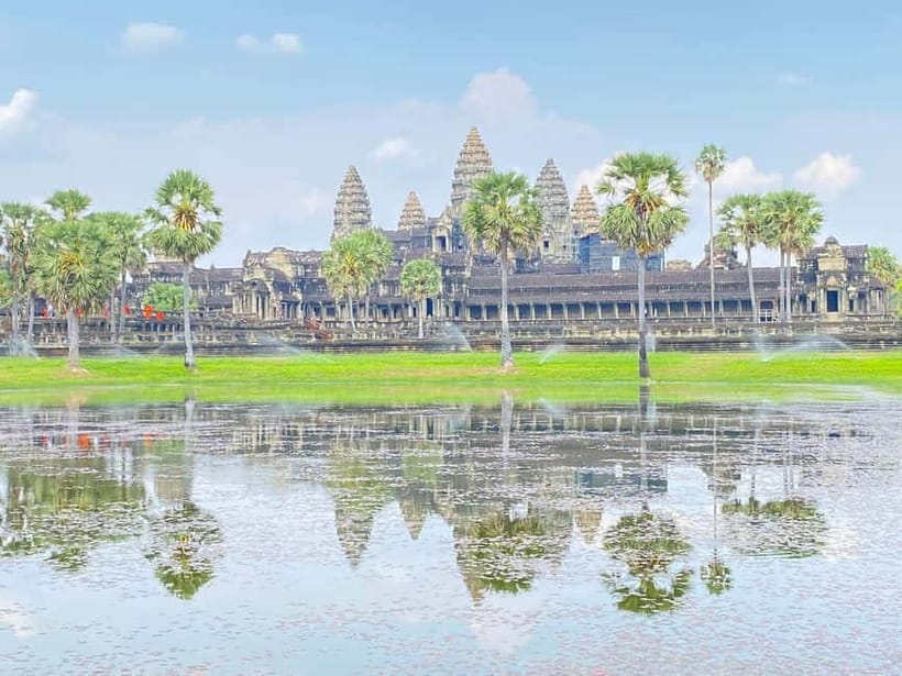 Siem Reap: Angkor Wat Small-Group Day Tour - Small-group pace, up to 6 people, almost private