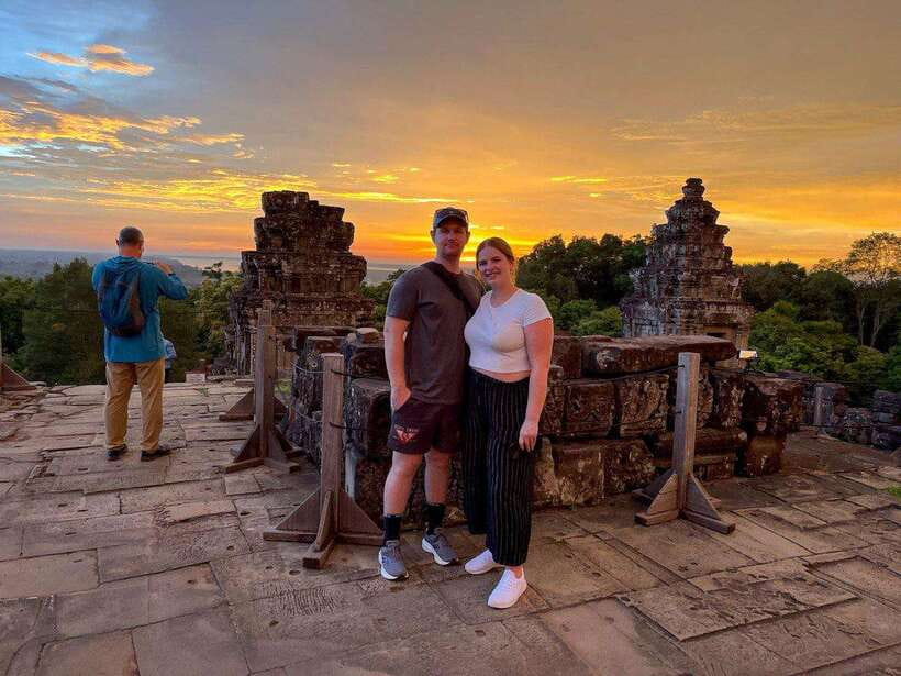 Siem Reap: Angkor Wat Small-Group Day Tour and Sunset - Key Highlights to Know Before You Go