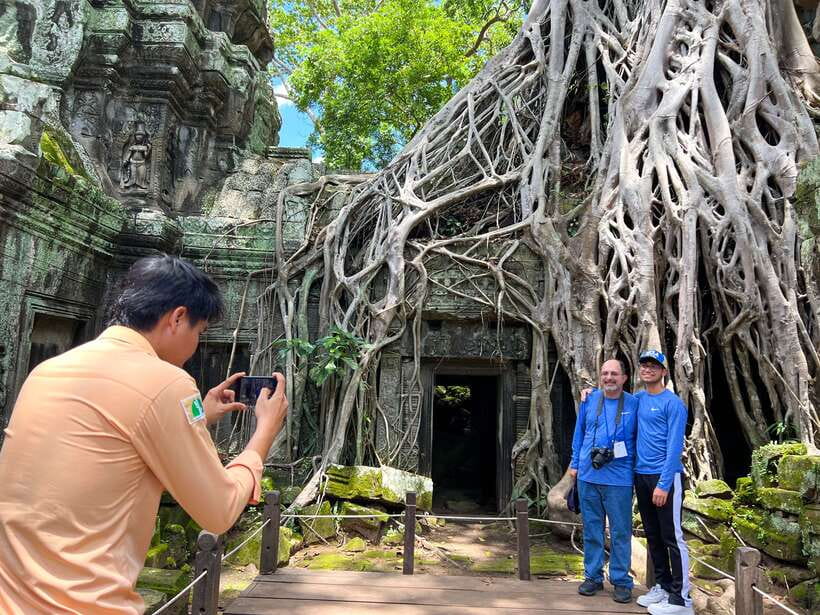 Siem Reap: Angkor Wat Small-Group Day Tour and Sunset - Phnom Bakheng Sunset: Stairs, Views, and Timing