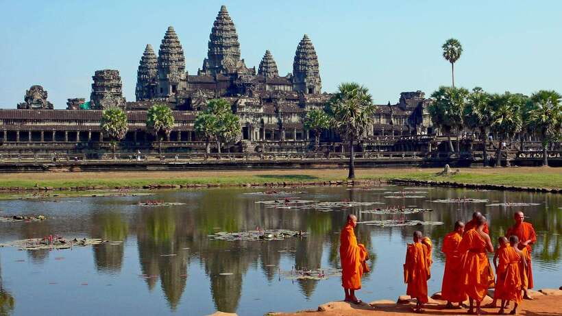 Siem Reap: Angkor Wat: Small-Group Sunrise or Sunset Tour - Key highlights that make this tour worth your time