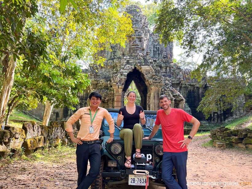 Siem Reap: Angkor Wat Sunrise and Market Tour by Jeep - Siem Reap market stop: real shopping, real snacks, real cash