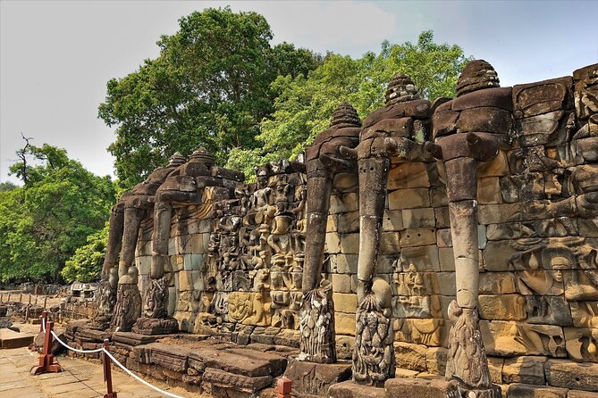 Siem Reap: Angkor Wat Sunrise Bike Tour & Jungle Breakfast - Packing and clothing tips that actually help in Angkor