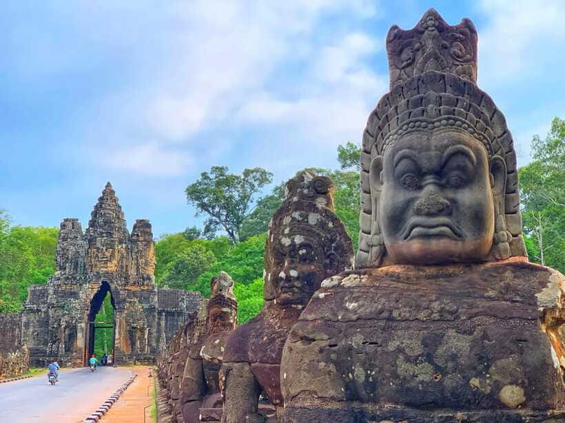 Siem Reap: Angkor Wat Sunrise for Group or Private Tours - Guide style, pacing, and group size that actually works