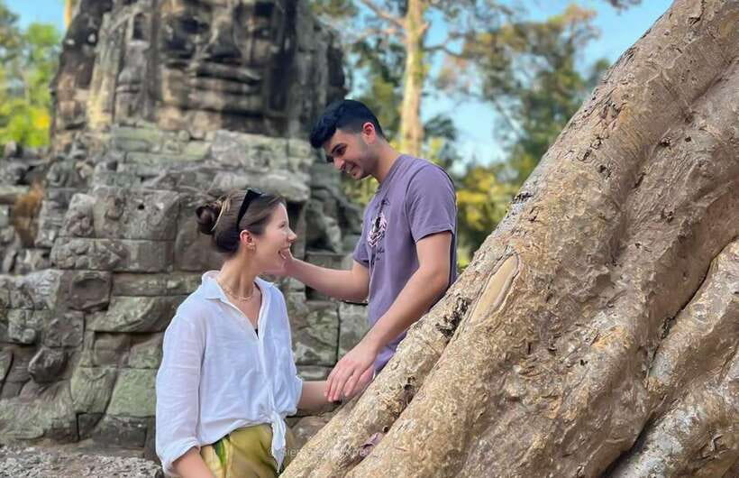 Siem Reap: Angkor Wat Sunrise or Sunset Guided Tour - Tonle Om Gate (Southern Gate): a quick hit that sets up what comes next