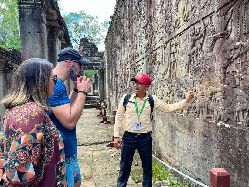Siem Reap: Angkor Wat Sunrise Tour via Tuk Tuk & Breakfast - Bayon and the Victory Gate: smile faces, 54 towers, and Jayavarman VII