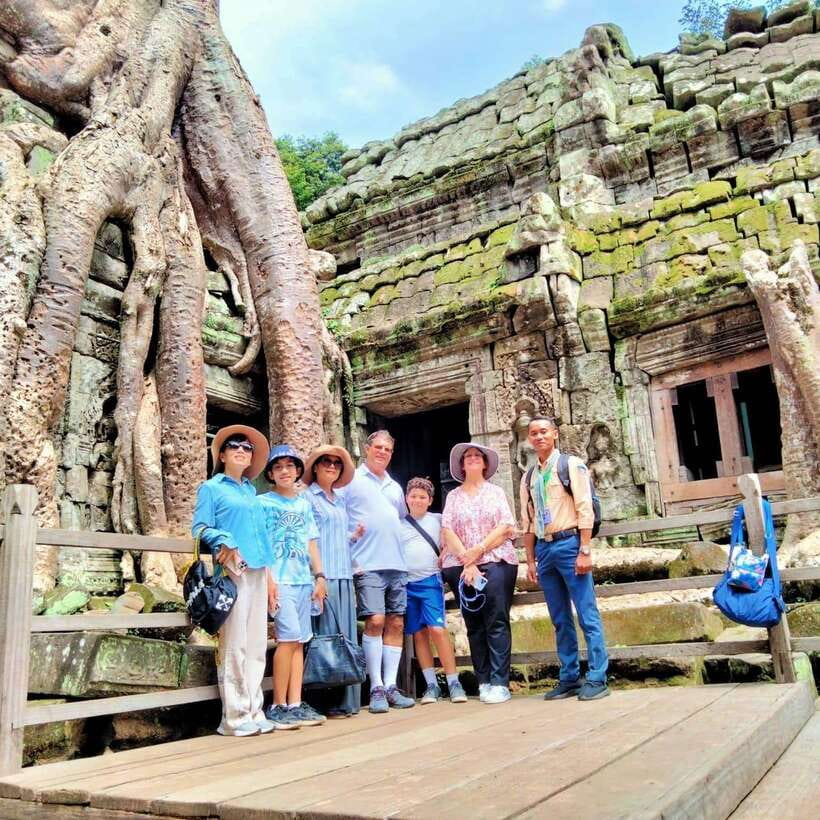 Siem Reap: Angkor Wat Sunrise Tour With Small Group - Price and logistics: what $12 really covers