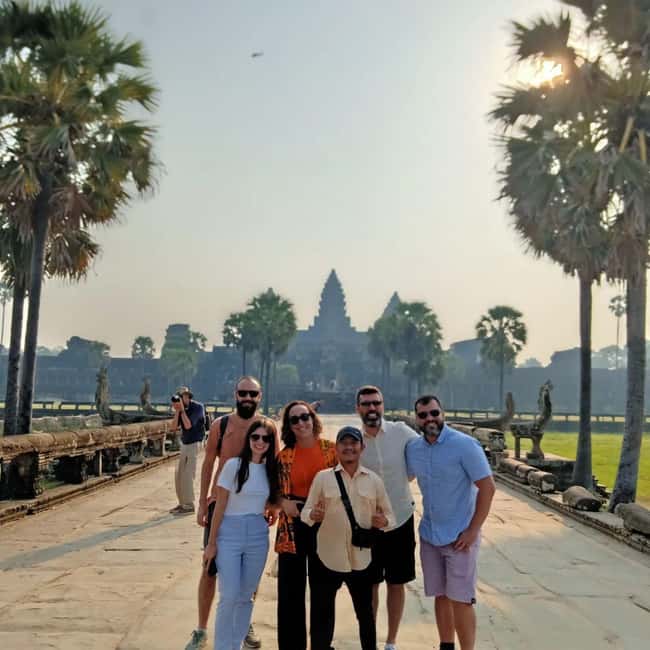 Siem Reap: Angkor Wat Sunrise Tour with Spanish Guide - What to bring and wear at Angkor, so you don’t get turned away