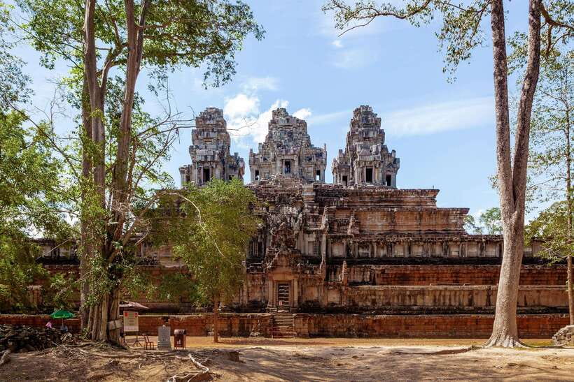 Siem Reap: Angkor Wat Tour Explore The Most Iconic Temples - A practical look at the 8-hour Angkor Wat and Angkor Thom day