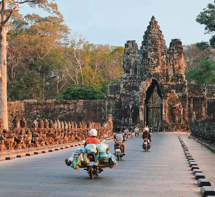 Siem Reap: Angkor Wat Tour with Italian-Speaking Guide - Getting started in Siem Reap: pickup timing and how you travel