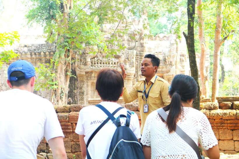 Siem Reap: Angkor Wat with German or English Guided Tour - Should You Book This Angkor Wat Guided Tour?