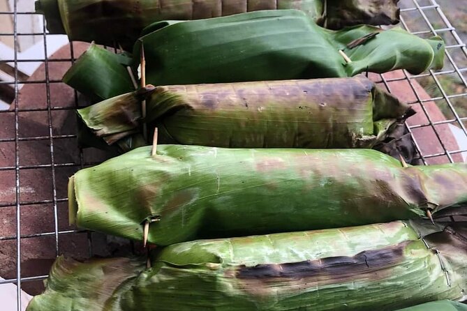 Siem Reap Authentic Breakfast and Market Tour - Stop 2 at Psar Chaa (Old Market): Kuy Teo Kat and Peanut-Chili Sauce