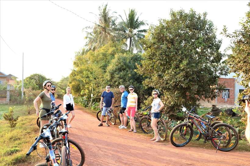 Siem Reap: Bike Rental - The 8-hour ride plan: your route to Angkor Wat