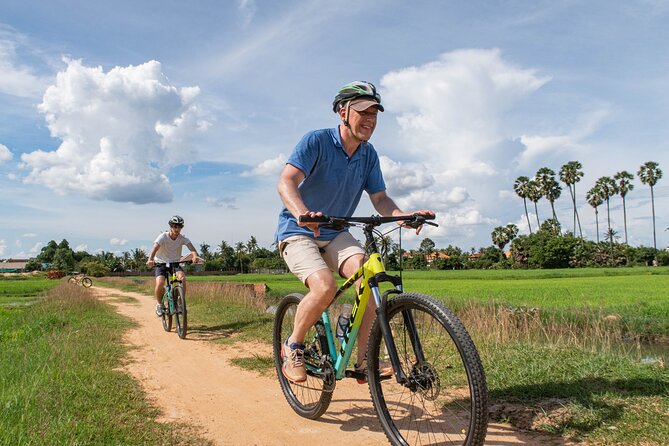 Siem Reap Countryside Bike Tour / E-Bike or Tuk Tuk - Bikes, Helmets, and the E-Bike Option That Saves Your Energy