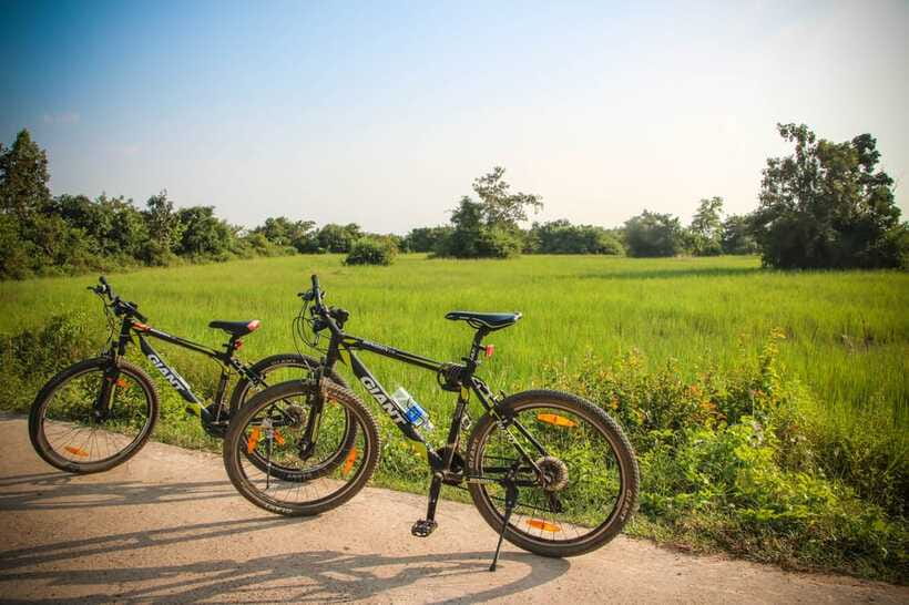 Siem Reap: Countryside Cycle and Local Village Life Tour - Guide quality and small group feel