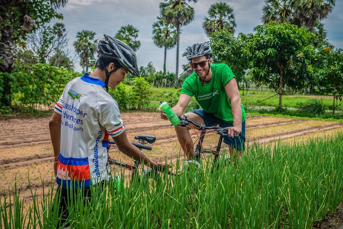 Siem Reap Countryside Guided Tour by Bike and E-Bike Private Tour - Small details that make the difference: snacks, water, and hygiene