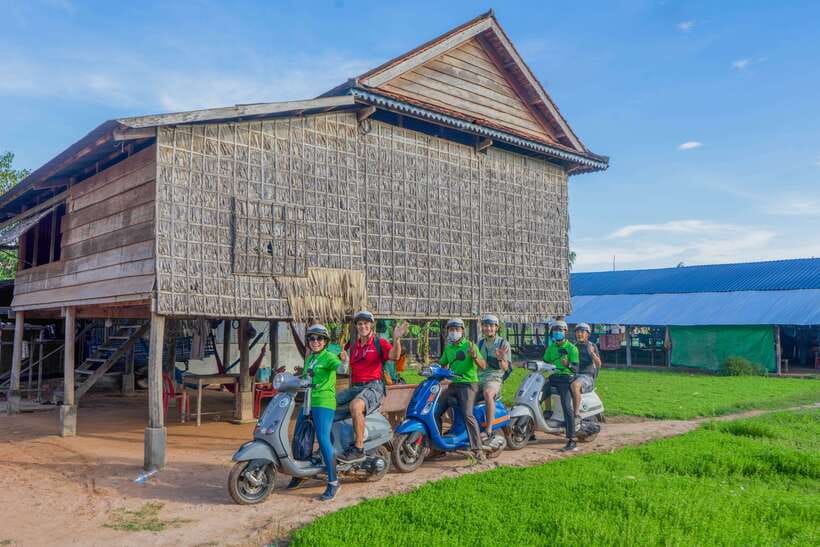 Siem Reap Countryside Sunset Vespa Tour or Tuk Tuk - Wat Po Banteaychey: a temple visit that slows the pace