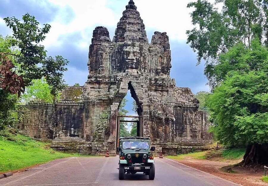 Siem Reap - Discover Angkor Wat by Jeep - The part you will remember: quieter temples and back-road access