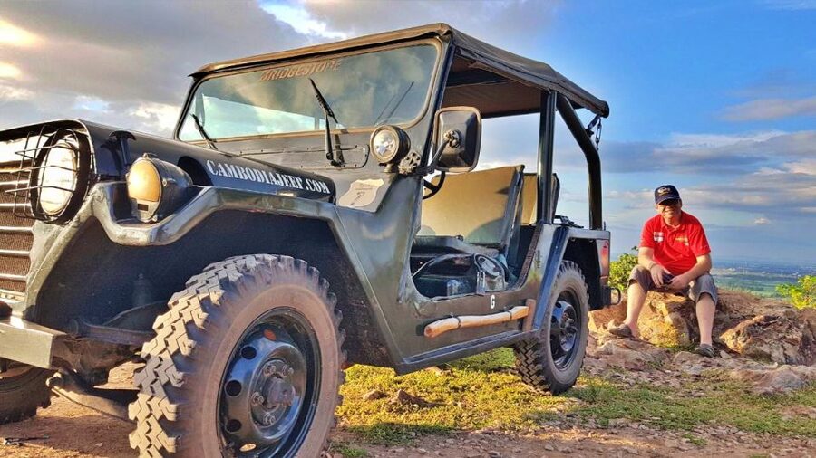 Siem Reap - Discover Angkor Wat by Jeep - Photo stops and guide help: why having an English guide matters