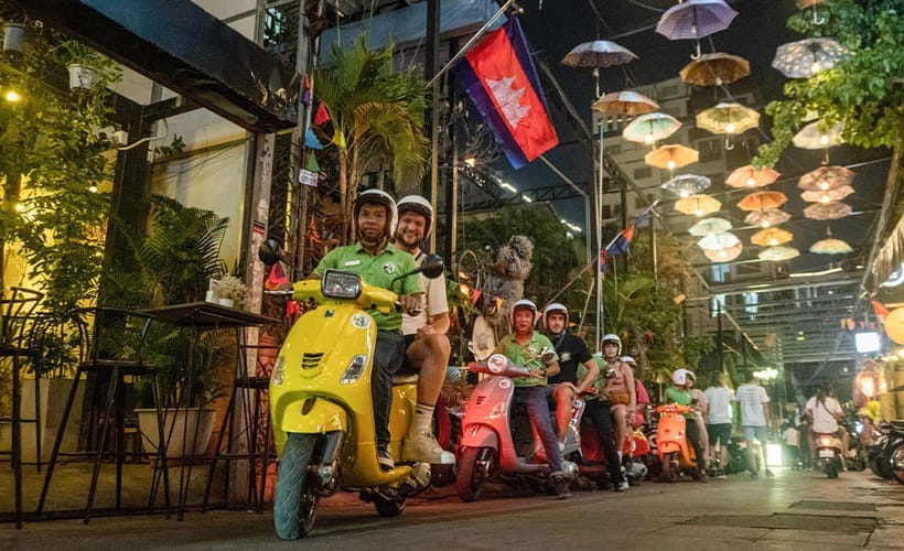 Siem Reap: Evening Foodie Vespa Tour / Tuk Tuk Available - The bugs, the beer, and the cooking option: your adventure level