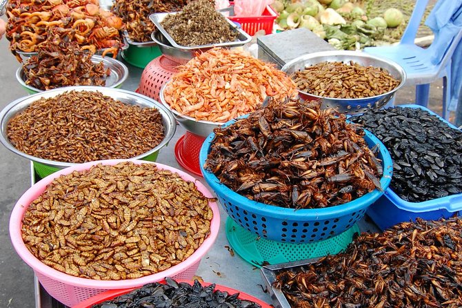 Siem Reap Evening Street foods Tours by Tuk Tuk - Stop 1: Siem Reap Food Stories Before the First Bites