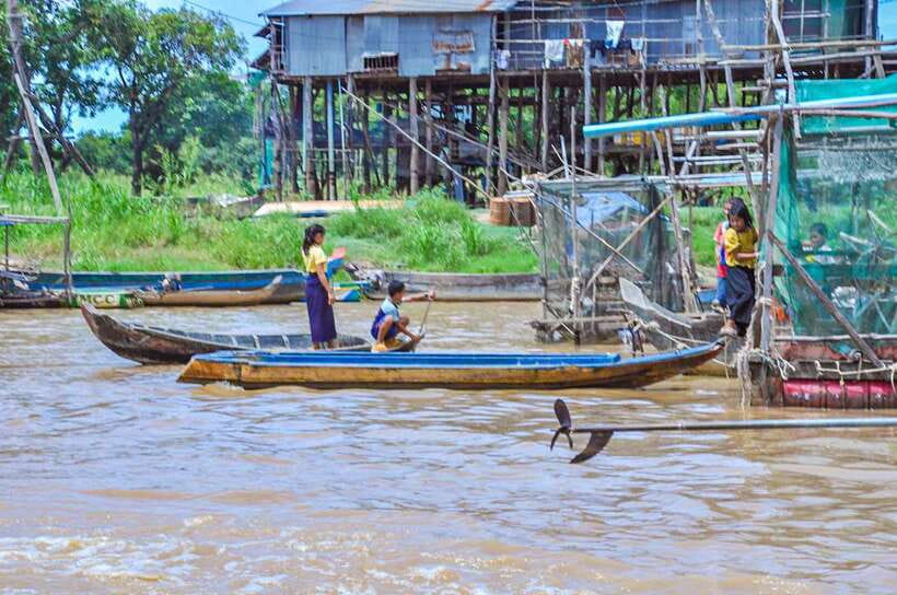 Siem Reap: Floating Village and Sunset Private Boat Tour - Sunset boat ride on the lake with cold drinks