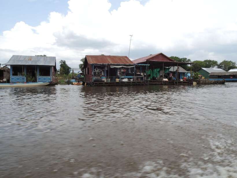 Siem Reap: Floating Village Half-Day Tour - Why Tonle Sap Floating Villages Feel Different From Other Stops