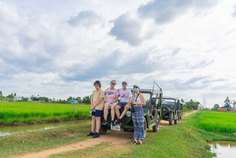 Siem Reap Floating Village Sunset Jeep Tour or SUV Car - Guides Make or Break It: Bunsom, Thanut, and Hong