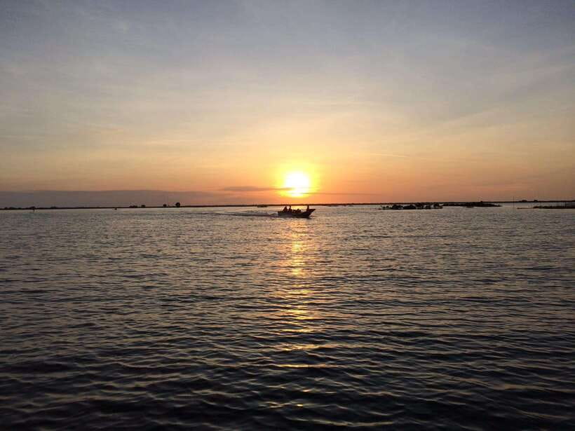 Siem Reap Floating Village Tour, Kompong Phluk Tour - The duck boat ride: how to read Tonle Sap instead of just watching it
