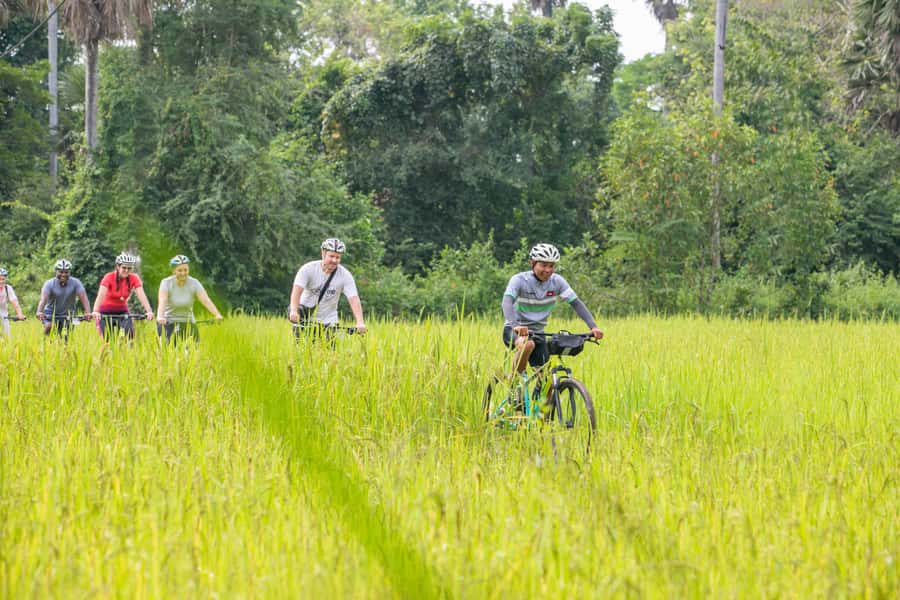 Siem Reap: Guided Countryside Bike Tour - Leaving the City Center for Siem Reap Countryside