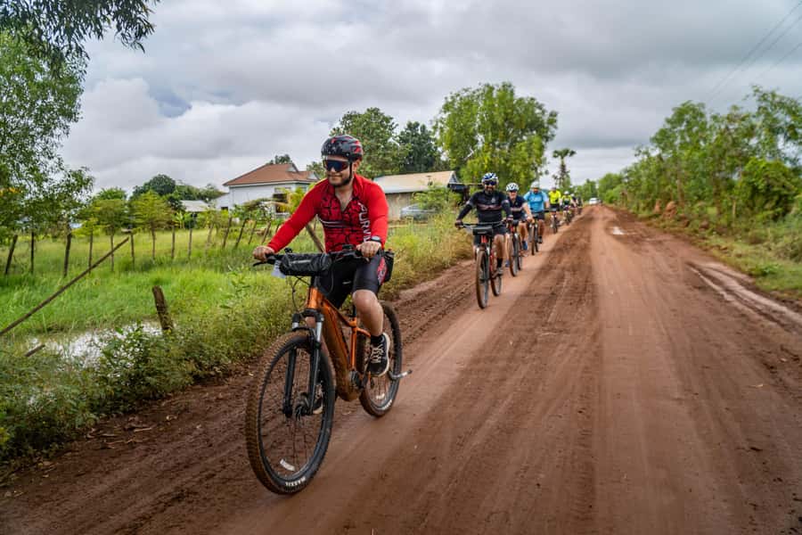 Siem Reap: Guided Countryside Bike Tour - Mushroom Farms and the Surprise Side of Rural Food