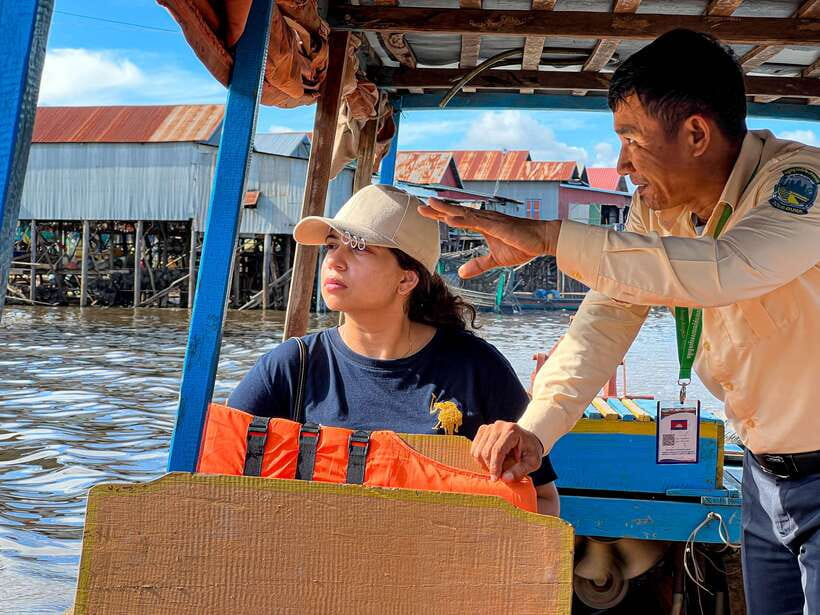 Siem Reap: Kampong Phluk and Tonle Sap Sunset Boat Cruise - Quick take: Kampong Phluk and Tonle Sap at golden hour