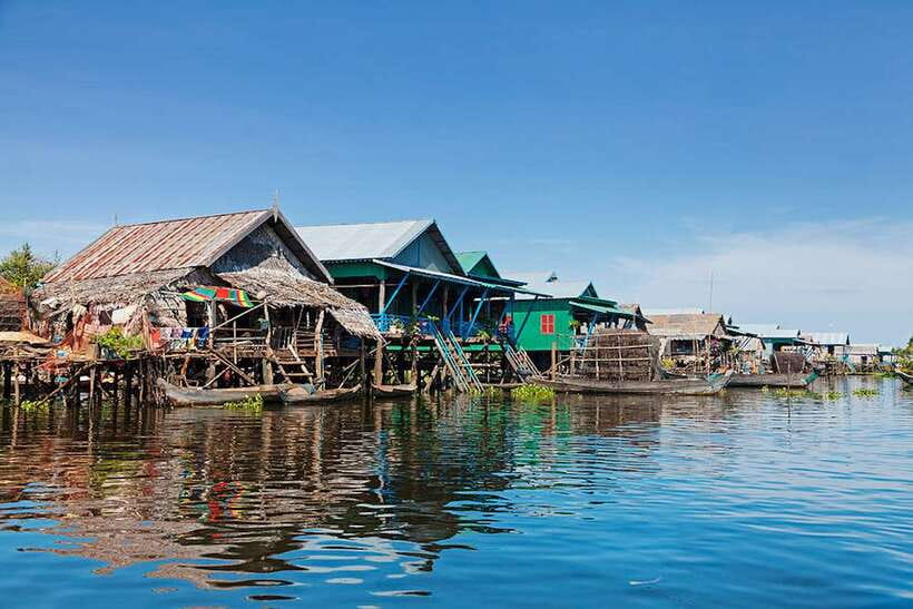 Siem Reap: Kampong Phluk Floating Village Tour with Boat - Floating restaurant and sunset: food that’s extra, views that are the main event