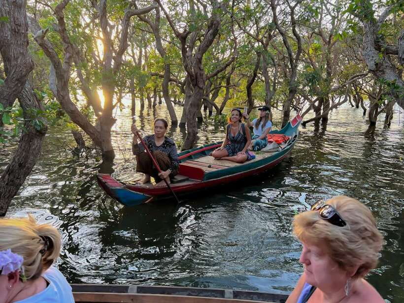 Siem Reap: Kampong Phluk Floating Village Tour with Boat - Transport quality and value: why $19 can work out well