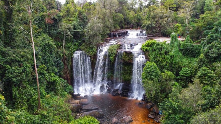 Siem Reap: Magical Kulen Mountain by Cambodiajeep - Leaving Siem Reap for Phnom Kulen by vintage Jeep