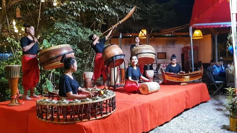 Siem Reap: Phare, the Cambodian Circus Show Tickets - Insider options and the backstage tour, what you gain