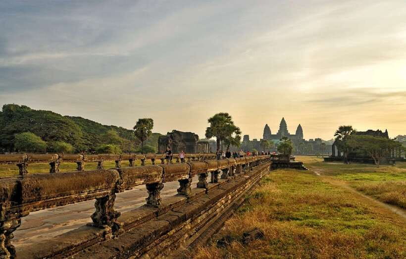 Siem Reap: Private Angkor Wat & Bakheng Mountain Sunset Tour - FAQ