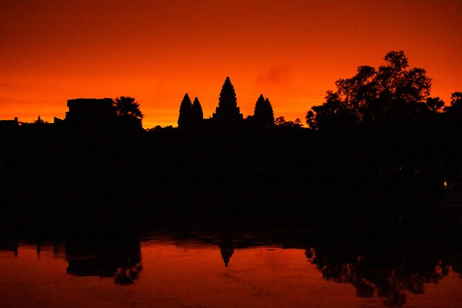 Siem Reap: Private Angkor Wat Sunrise & Tour Around Angkor Park - Stop 5 and 6, Angkor Thom and Bayon: the king’s face and the final capital