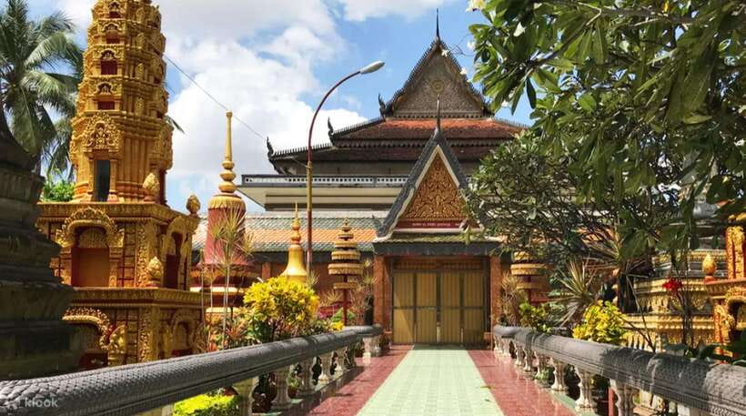 Siem Reap Private Car Charter with English Speaking Driver - Your Angkor route: Angkor Wat, Angkor Thom, and Bayon