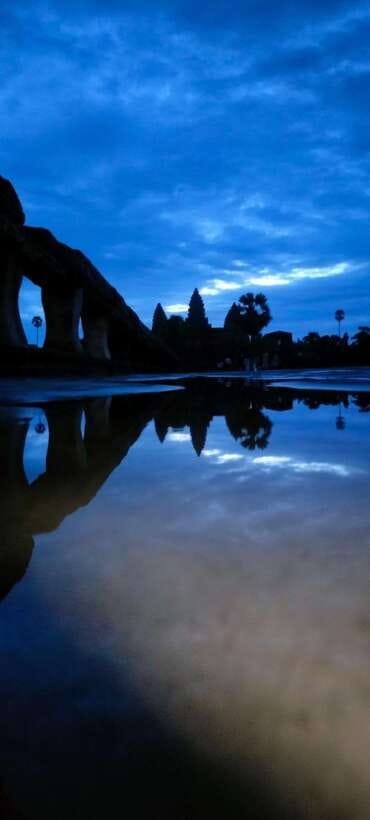 Siem Reap Private Tour: Angkor Wat Sunrise And Banteay Srei - Bayon Temple and Angkor Thom: 200 Faces Up Close