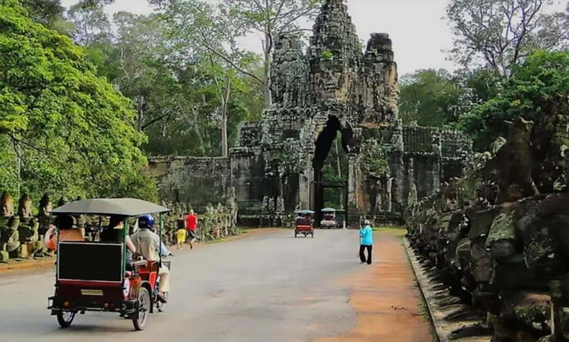Siem Reap : Private Tuk-Tuk Tour of the Magnificent Temples. - Morning start in Siem Reap: pickup, passes, and your first ride