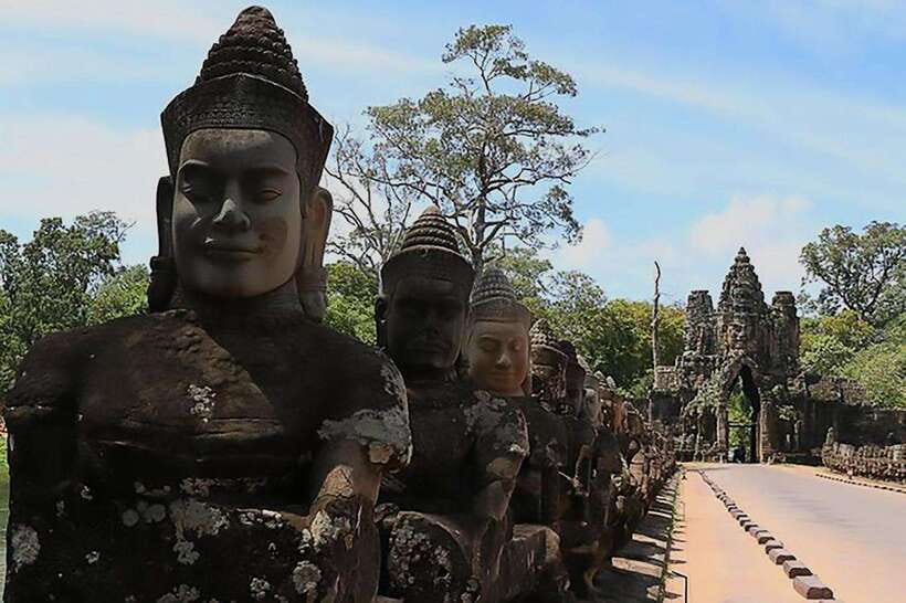 Siem Reap : Private Tuk-Tuk Tour of the Magnificent Temples. - Terrace of the Elephants: Jayavarman VII’s 300-meter stage