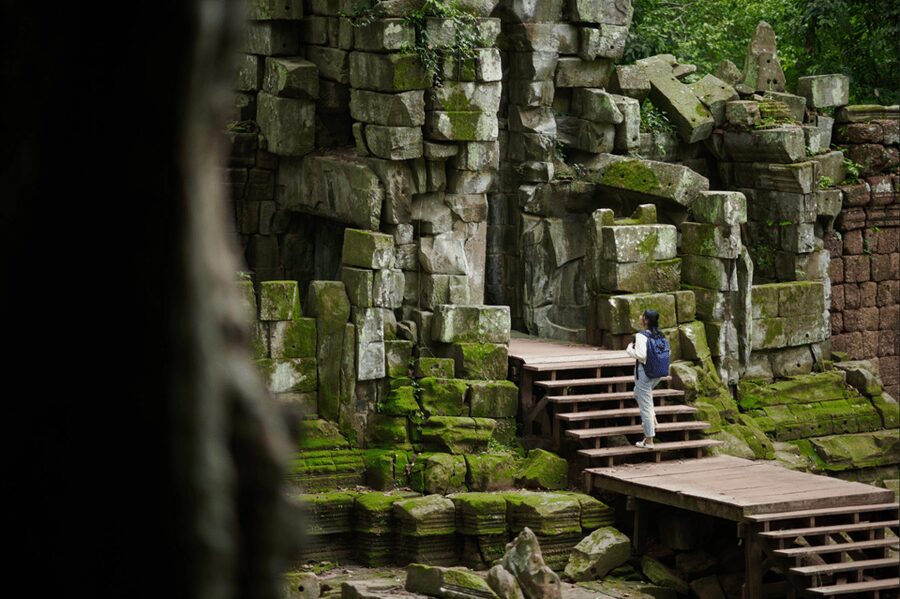 Siem Reap : Private Tuk-Tuk Tour of the Magnificent Temples. - Banteay Kdei: when vegetation becomes part of the scene
