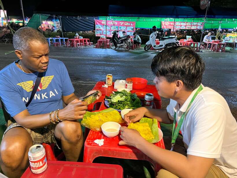 Siem Reap: Small Group Street Food Tour with Tuk-Tuk Ride - Guides and Tuk-Tuk Drivers: The Difference Between Eating and Understanding