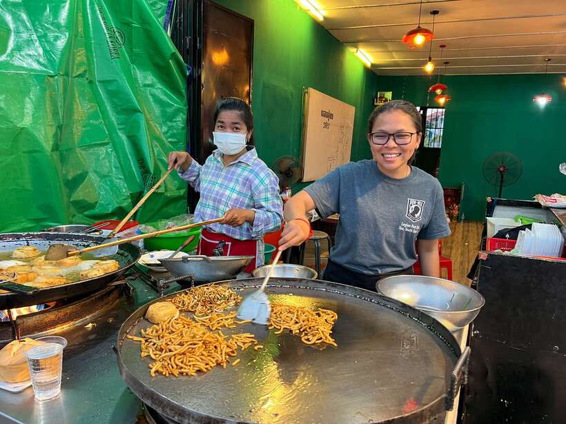 Siem Reap: Small Group Street Food Tour with Tuk-Tuk Ride - Tuk-Tuk Pickup and the 3-Hour Rhythm in Siem Reap