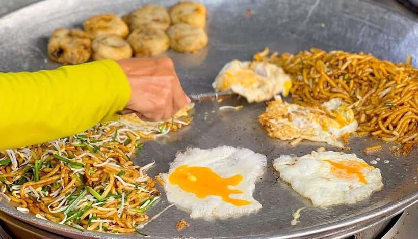 Siem Reap: Street Food Experience by Tuk-Tuk - Tips to make your night market meal go smoothly