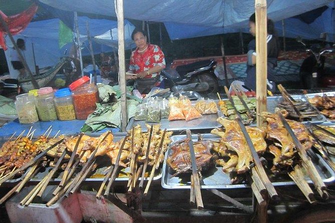Siem Reap Street Food Tour - Six p.m. in Siem Reap, when the street food really happens